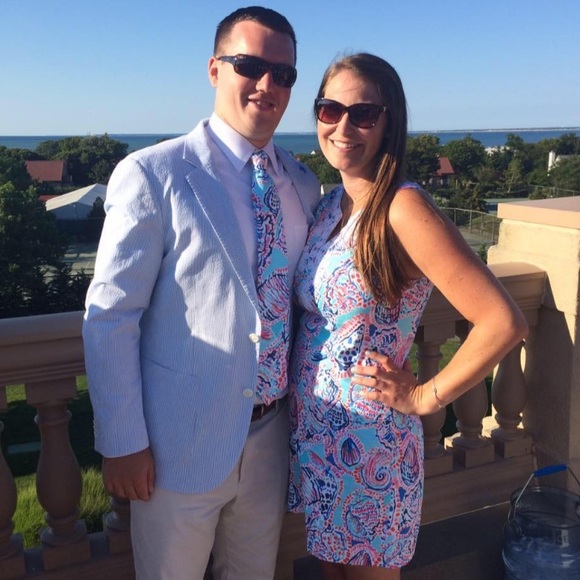 Meet your Posher, Lauren - Picture 1 of 1